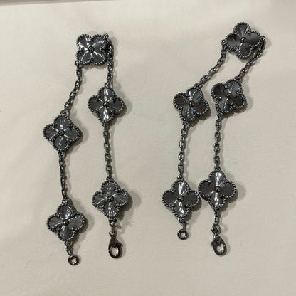 [Kismet Jewels ]CLOVER 5 MOTIF BLACK BRACELET