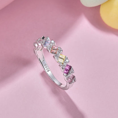[Kismet Jewels ]Delicate Vibrant Emerald Cut Daily Ring