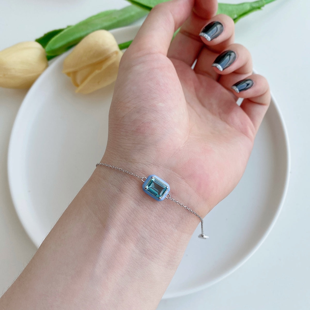 [Kismet Jewels ]2.0 Carat Sparkling Colorful Emerald Cut Daily Bracelet