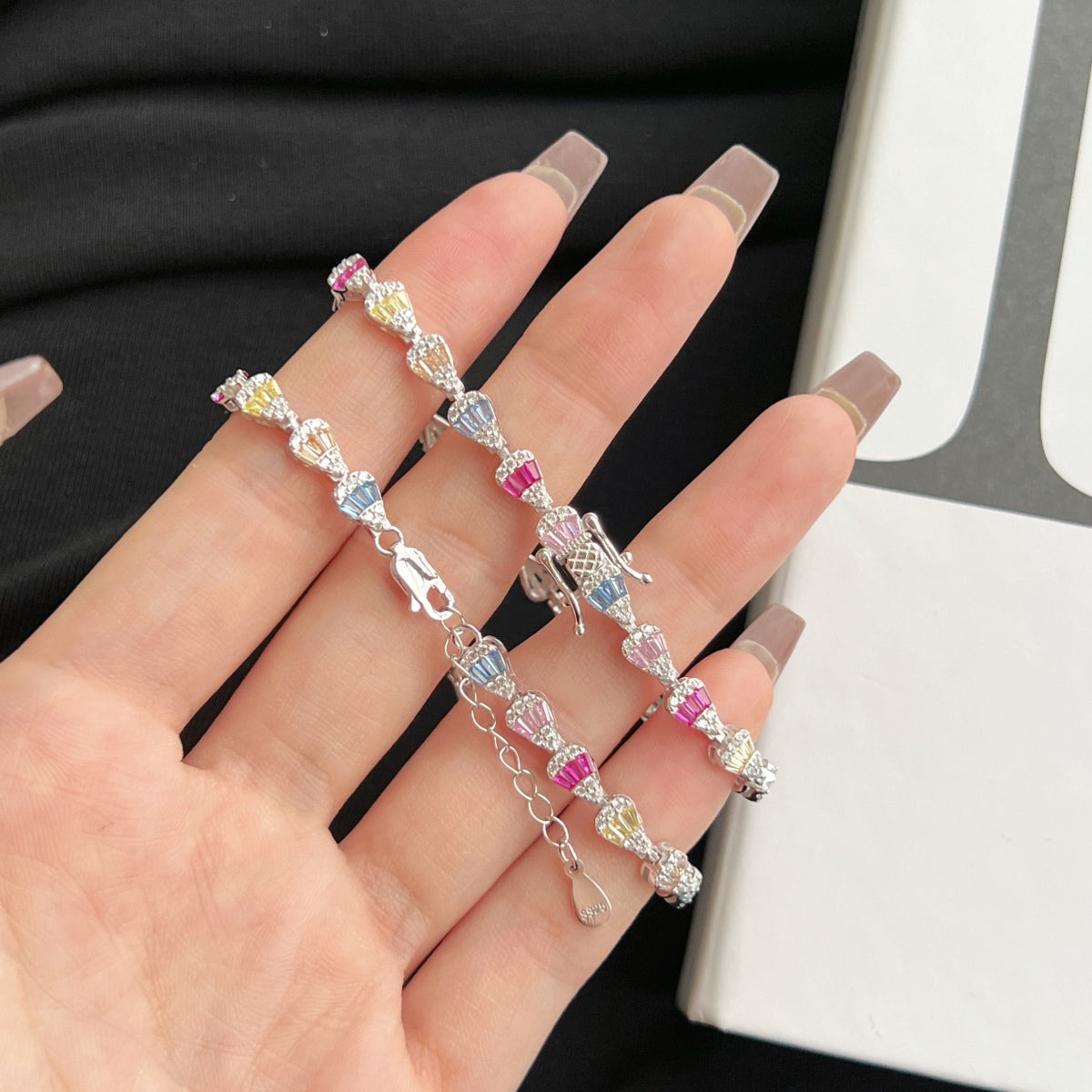 [Kismet Jewels ]Radiant Water Drop Shape Daily Bracelet