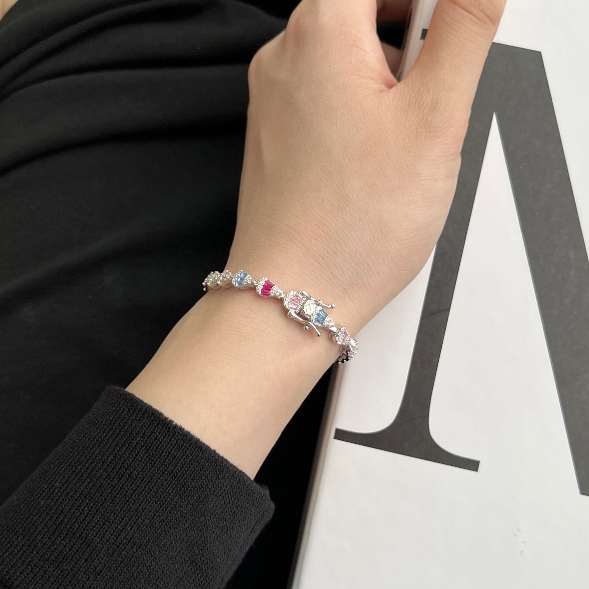 [Kismet Jewels ]Radiant Water Drop Shape Daily Bracelet