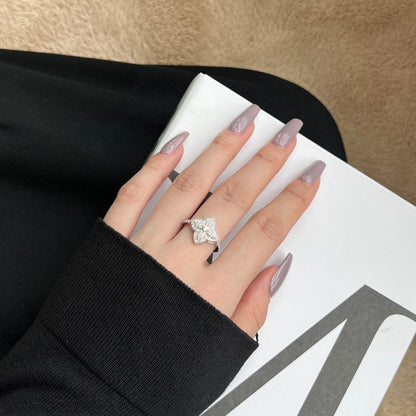 [Kismet Jewels ]Luxurious Colorful Flower Shape Banquet Ring