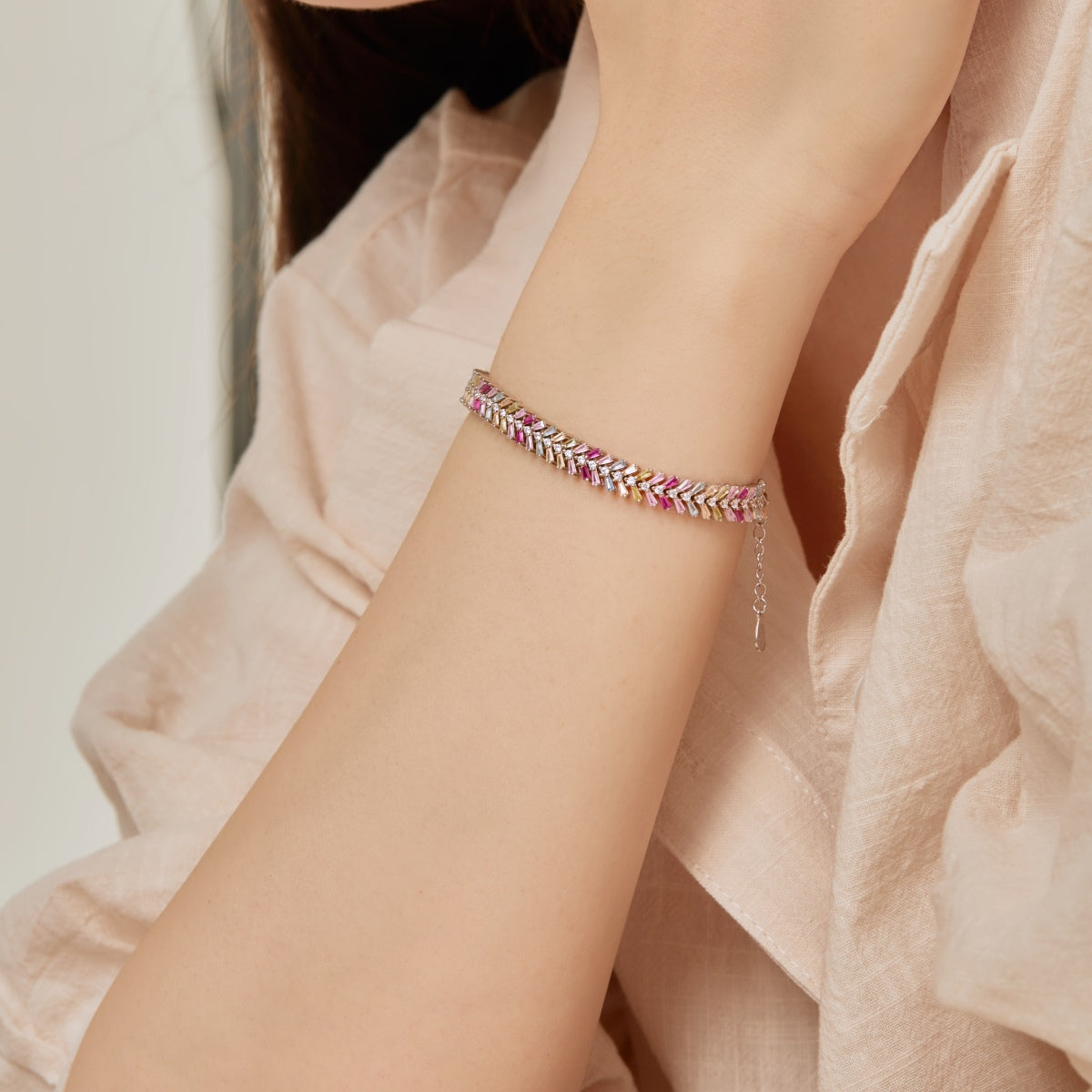 [Kismet Jewels ]Dainty Radiant Emerald Cut Daily Bracelet