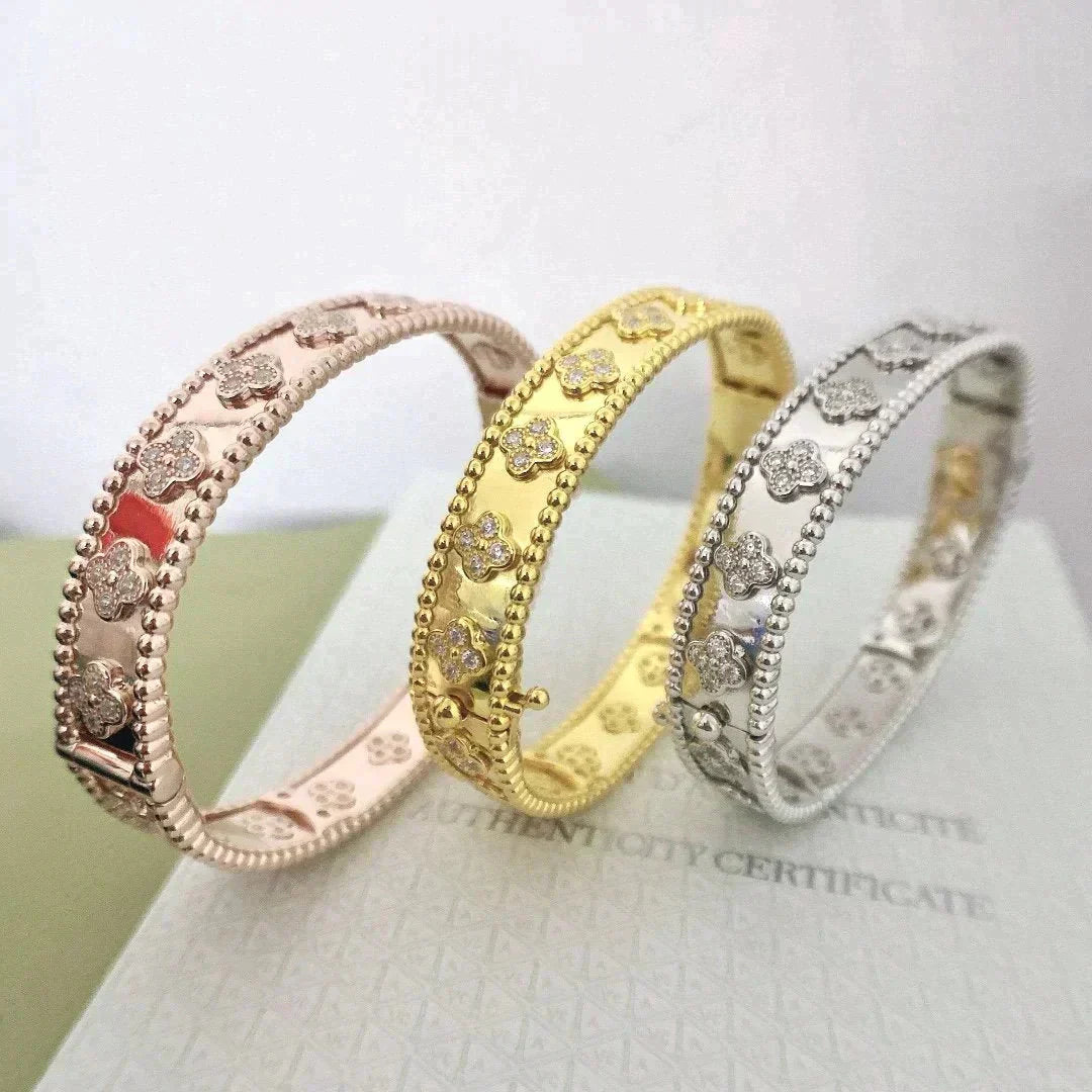 [Kismet Jewels ]CLOVER BRACELET 8MM DIAMONDS