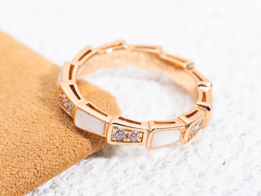 [Kismet Jewels ]SERPENTI RING PINK GOLD DIAMOND MOP 3MM