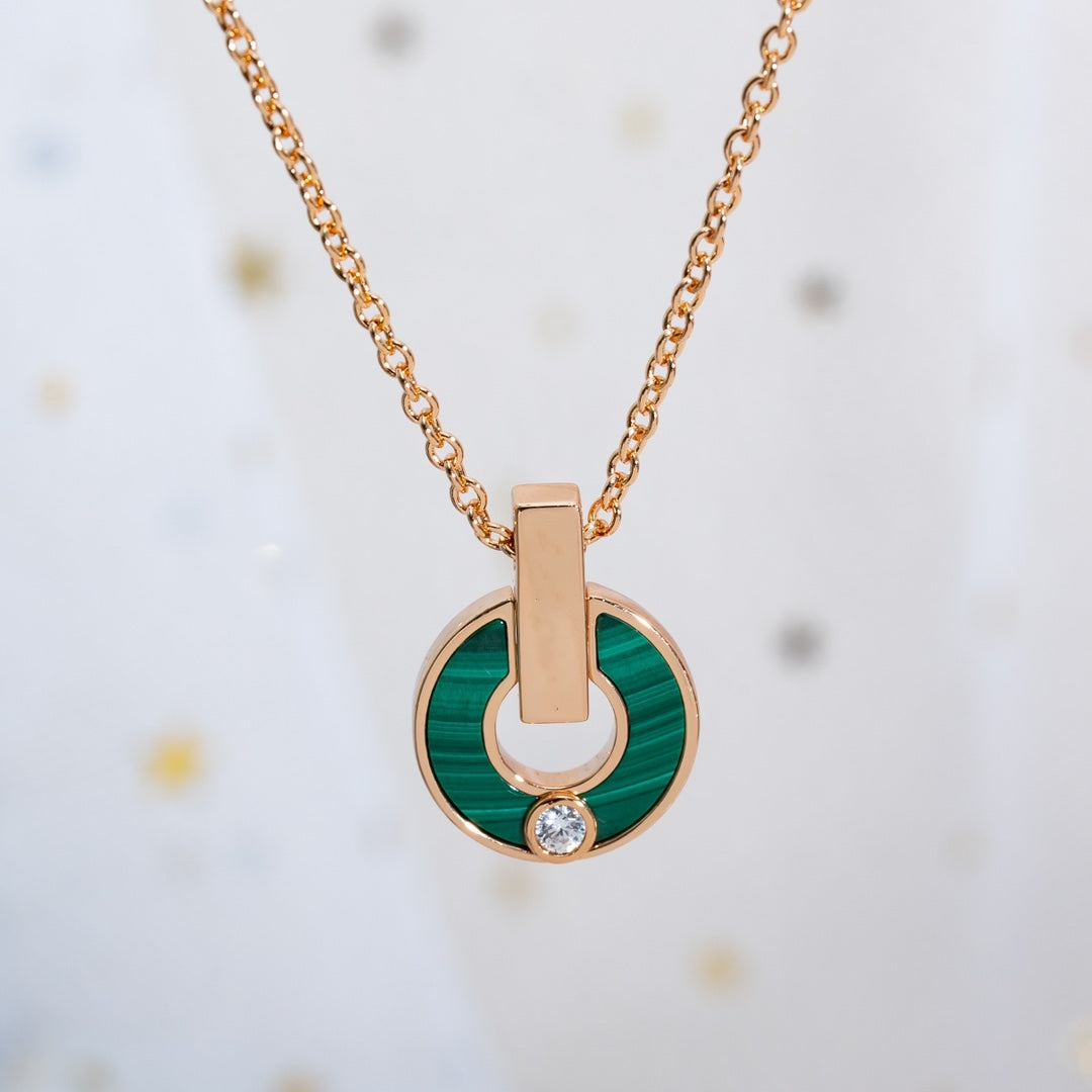 [Kismet Jewels ]GARI NECKLACE PINK GOLD MALACHITE