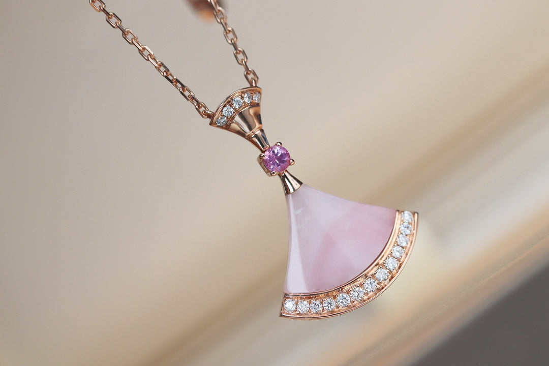 [Kismet Jewels ]DREAM NECKLACE PINK MOP DIAMOND