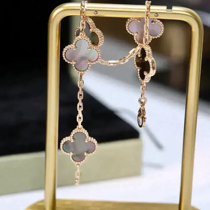 [Kismet Jewels ]CLOVER 5 MOTIF GRAY MOP  BRACELET