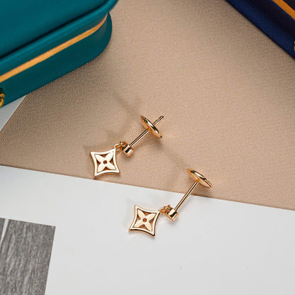 [Kismet Jewels ]STAR EARRINGS GOLD