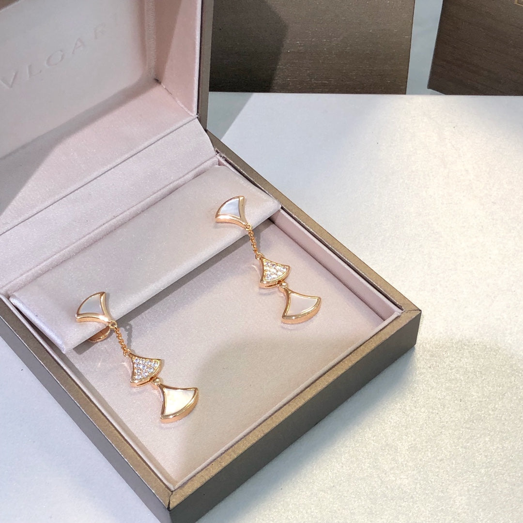 [Kismet Jewels ]DREAM EARRINGS 3 MOTIFS DIAMOND MOP PINK GOLD