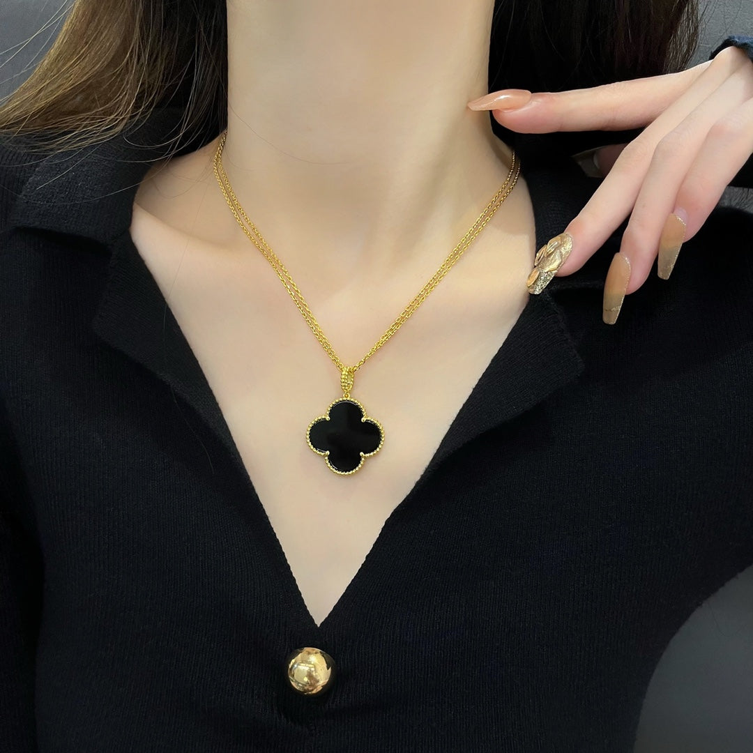 [Kismet Jewels ]CLOVER 25MM NECKLACE GOLD ONYX