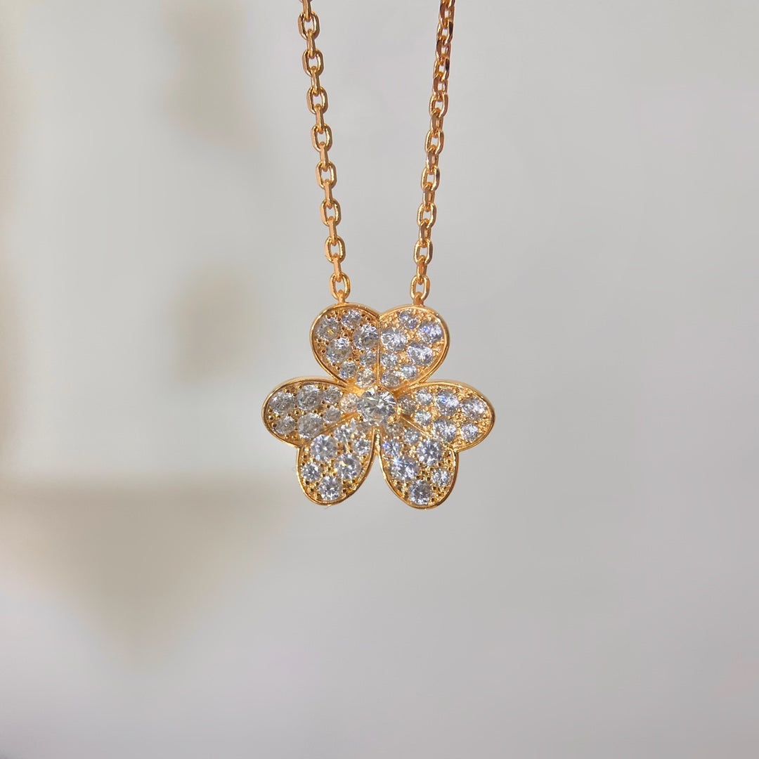 [Kismet Jewels ]FLOWER DIAMOND NECKLACE