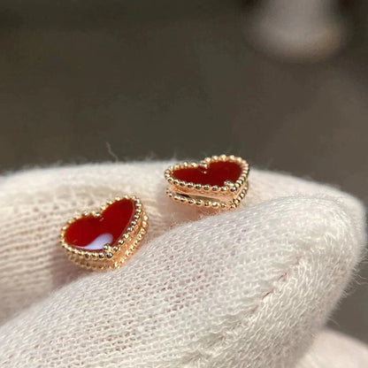 [Kismet Jewels ]HEART CARNELIAN STUD EARRINGS