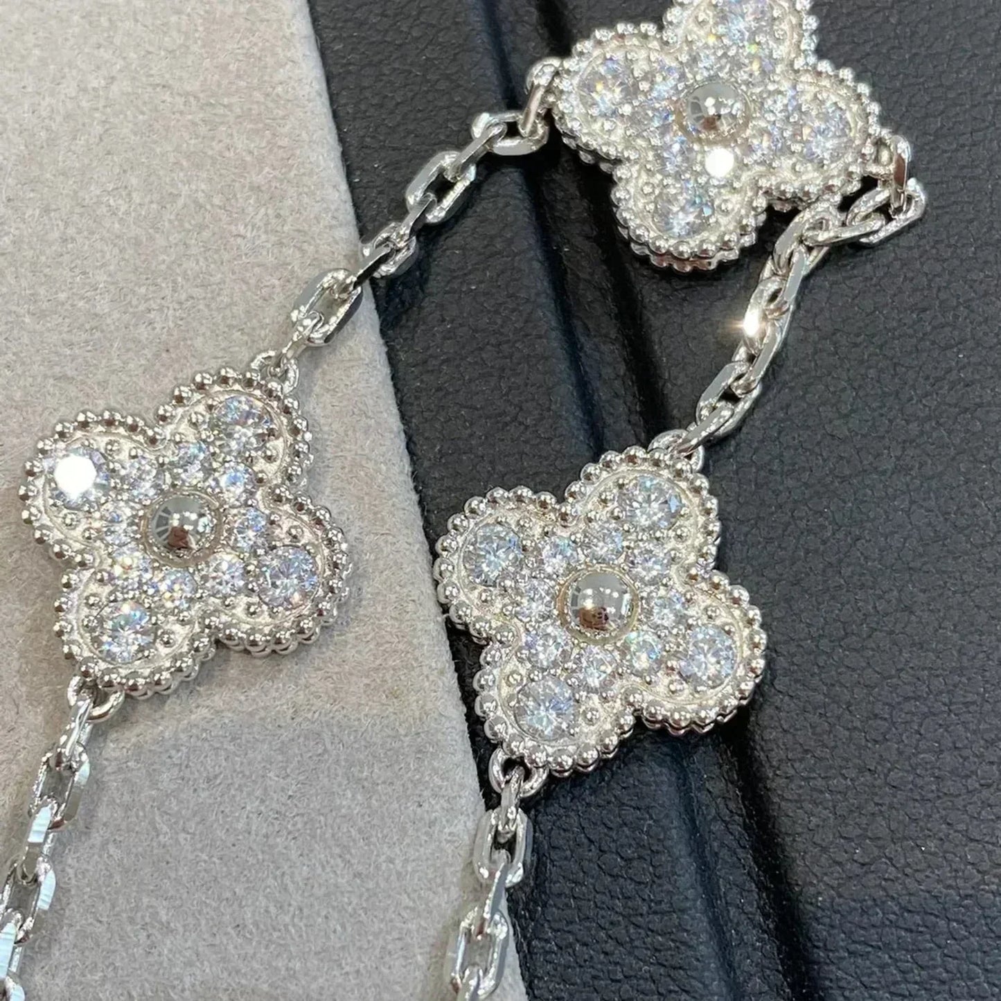 [Kismet Jewels ]CLOVER 5 MOTIFS  DIAMOND BRACELET SILVER