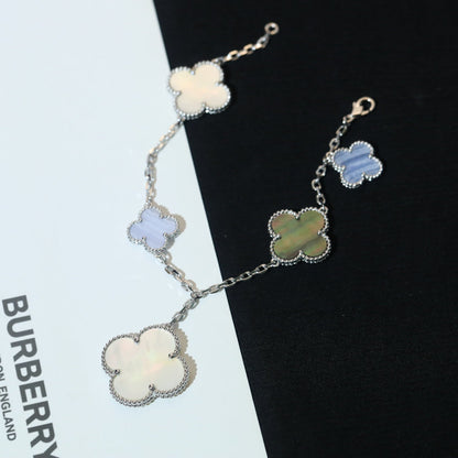 [Kismet Jewels ]CLOVER BRACELET 5 MOTIFS MOP CHALCEDONY SILVER