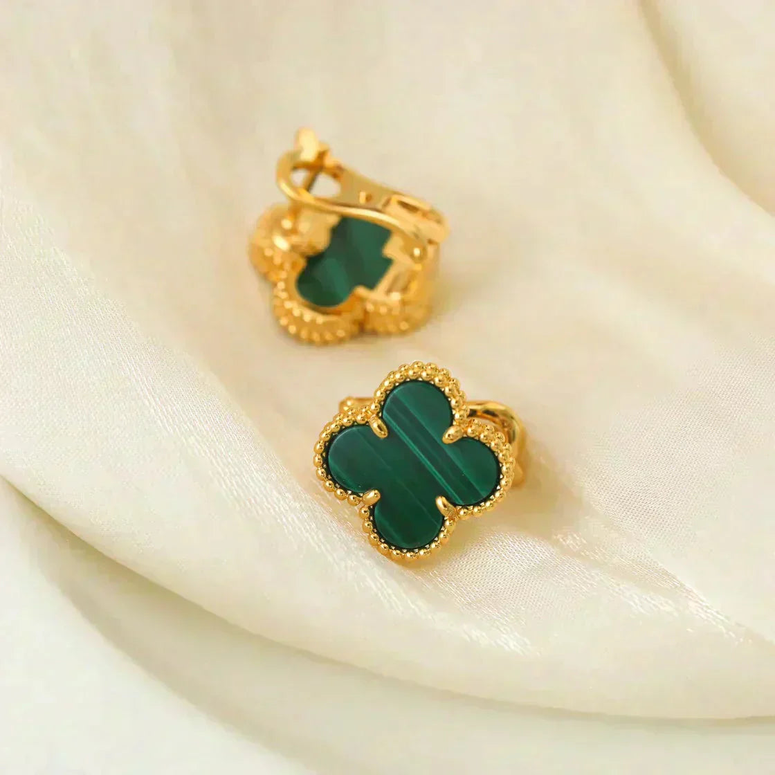 [Kismet Jewels ]CLOVER MEDIUM 1 MOTIFS MALACHITE  EARRINGS