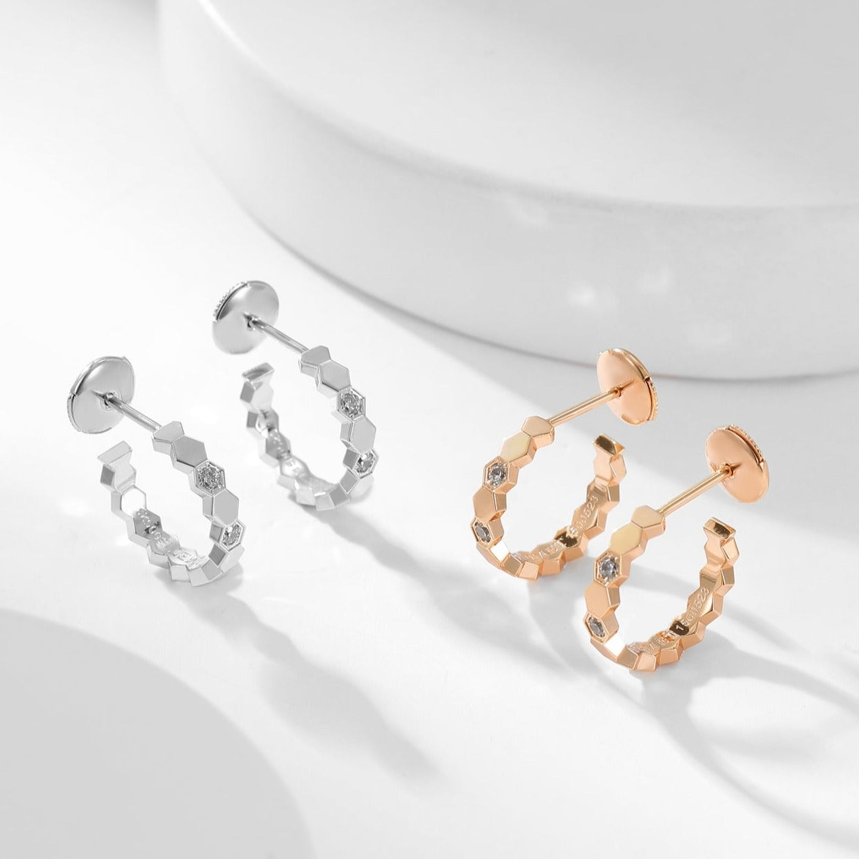 [Kismet Jewels ]BEE LOVE DIAMOND HOOP EARRINGS