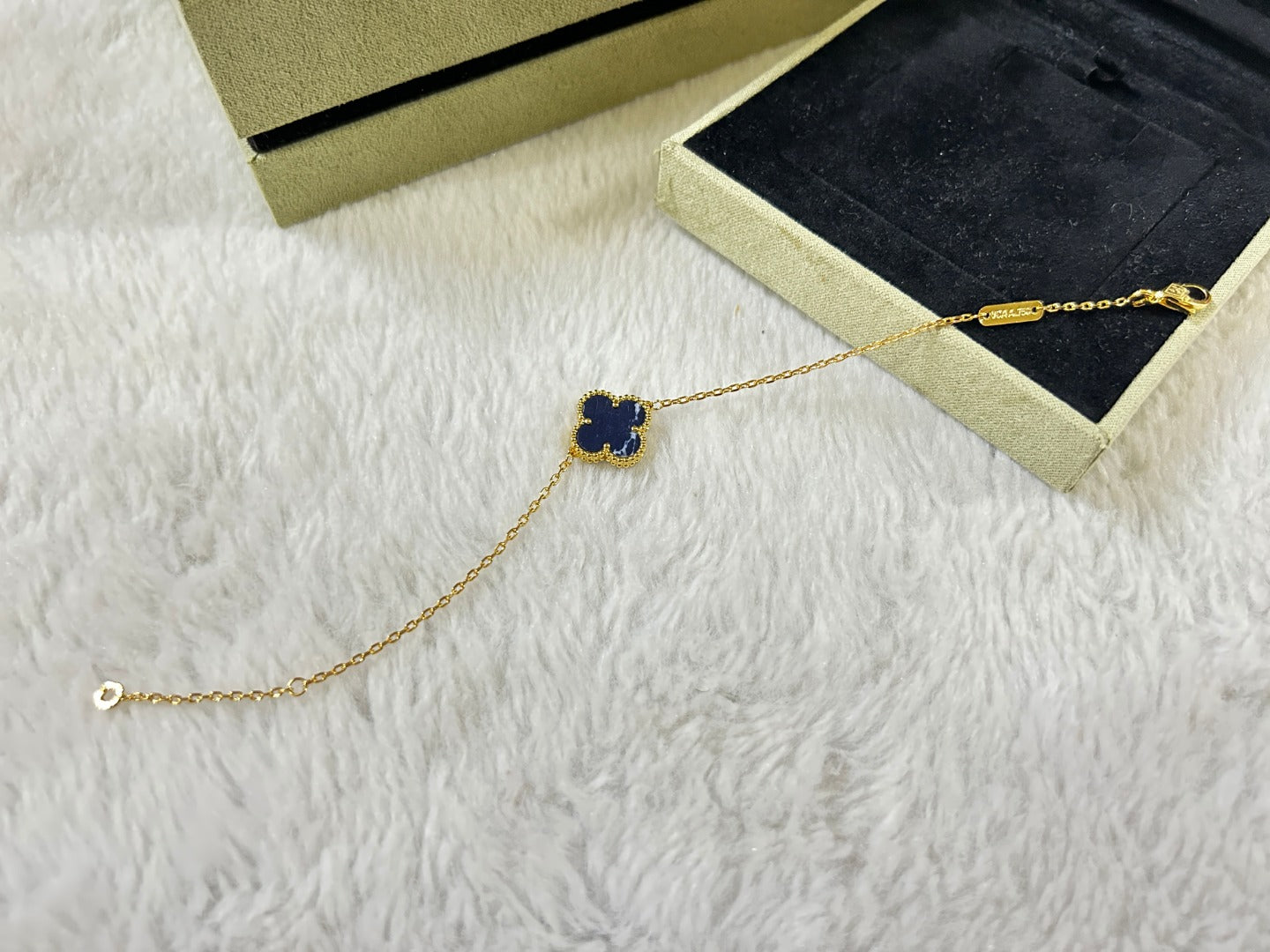 [Kismet Jewels ]CLOVER 1 MOTIF PIETERSITE BRACELET