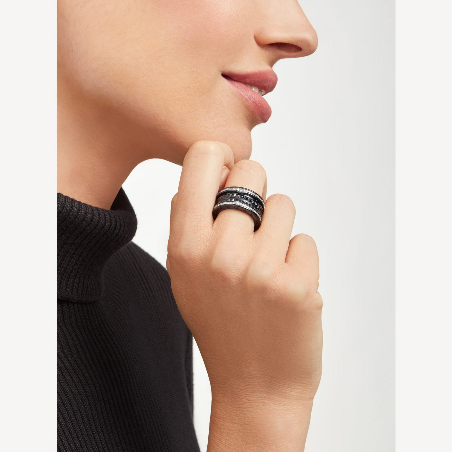 [Kismet Jewels ]ZERO 1 ROCK FOUR-BAND BLACK CERAMIC WITH STUDDED SPIRAL AND PAVED DIAMONDS RING