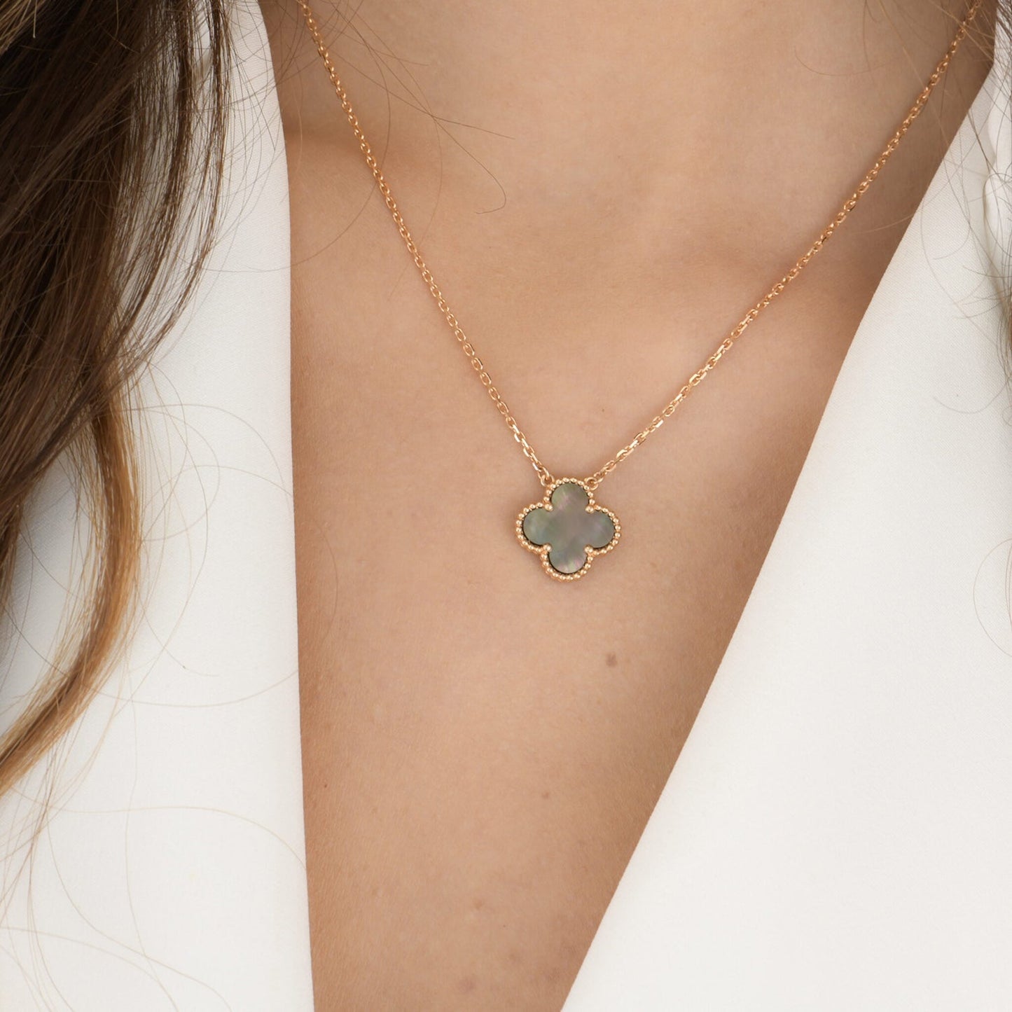 [Kismet Jewels ]CLOVER 15MM  GRAY MOTHER OF PEARL NECKLACE