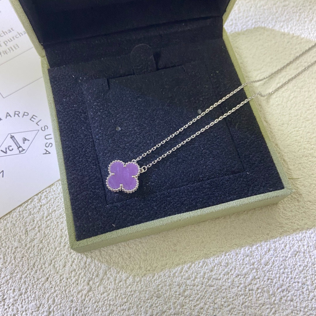 [Kismet Jewels ]CLOVER 15MM  PURPLE VIOLET NECKLACE