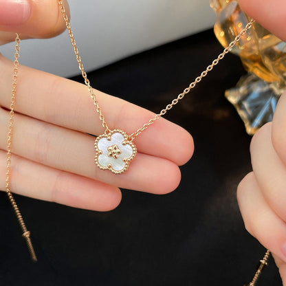 [Kismet Jewels ]LUCKY  WHITE MOP  PLUM BLOSSOM NECKLACE