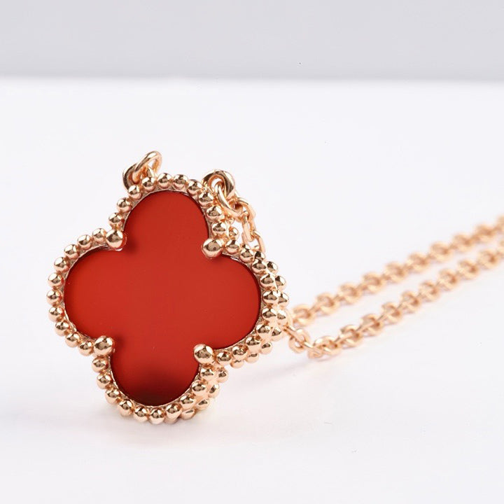 [Kismet Jewels ]CLOVER 15MM CARNELIAN SINGLE FLOWER NECKLACE