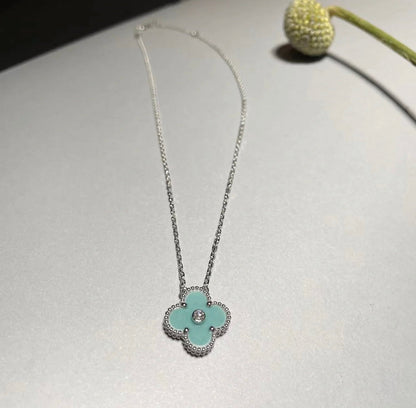 [Kismet Jewels ]CLOVER 1 DIAMOND LIGHT BLUE SILVER NECKLACE