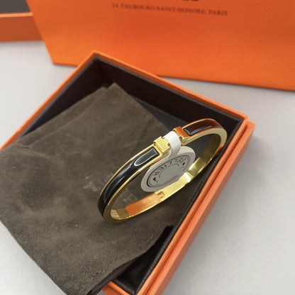 [Kismet Jewels ]CLASSIC HM CLIC BLACK 8MM ENAMEL BRACELET