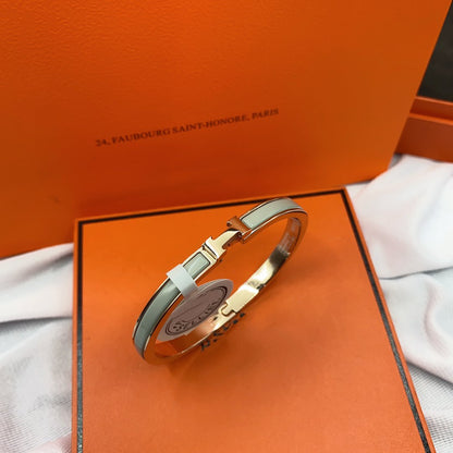 [Kismet Jewels ]CLASSIC HM CLIC GREEN 8MM ENAMEL BRACELET