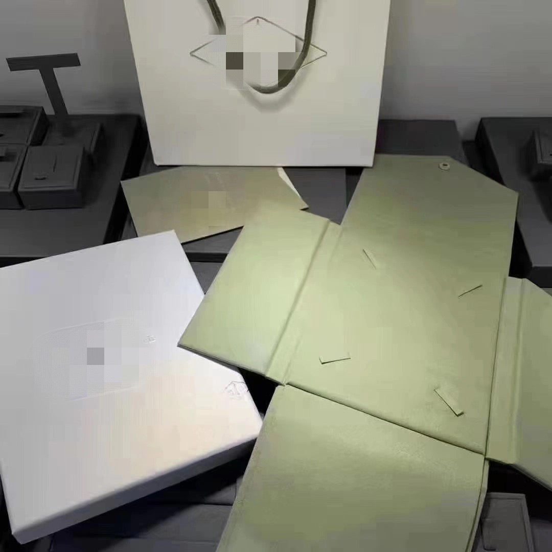 [Kismet Jewels ]VA CLOVER BRACELET NECKLACE RING BOX GIFT BAG