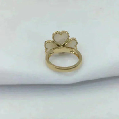 [Kismet Jewels ]SWEET CLOVER WHITE MOP RING